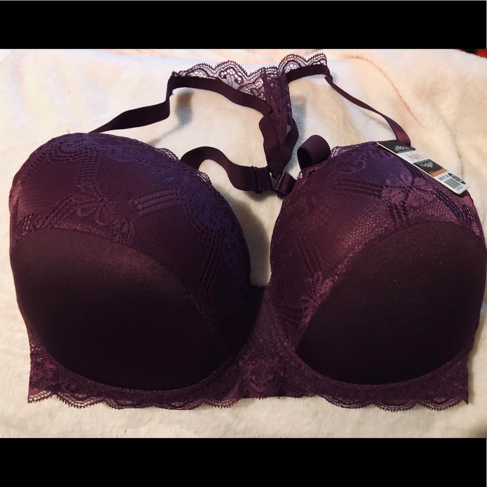 Angelina’s bra